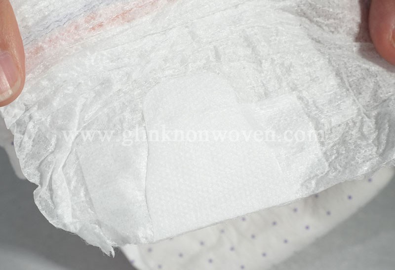 In daily life, which hygiene products use hydrophilic non woven fabric?